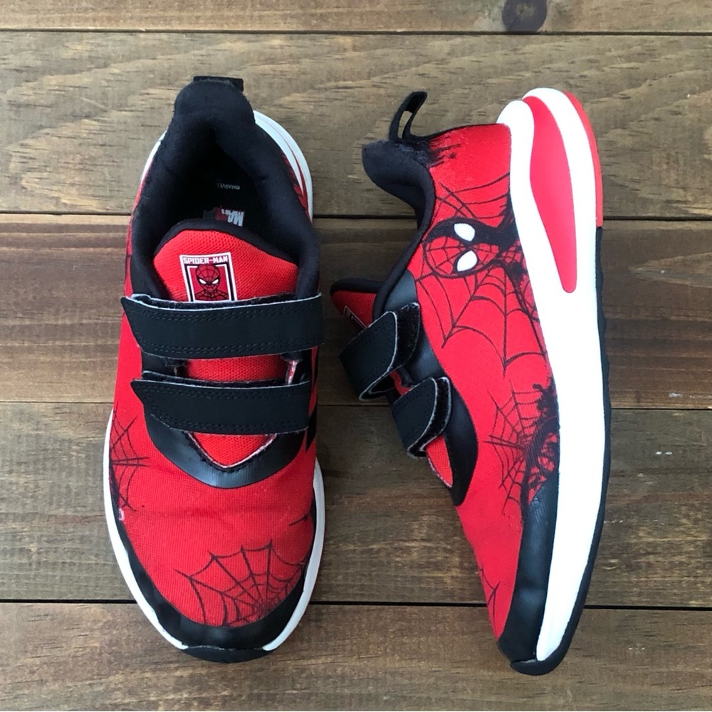 ADIDAS X MARVEL SPIDER-MAN FORTARUN SHOES